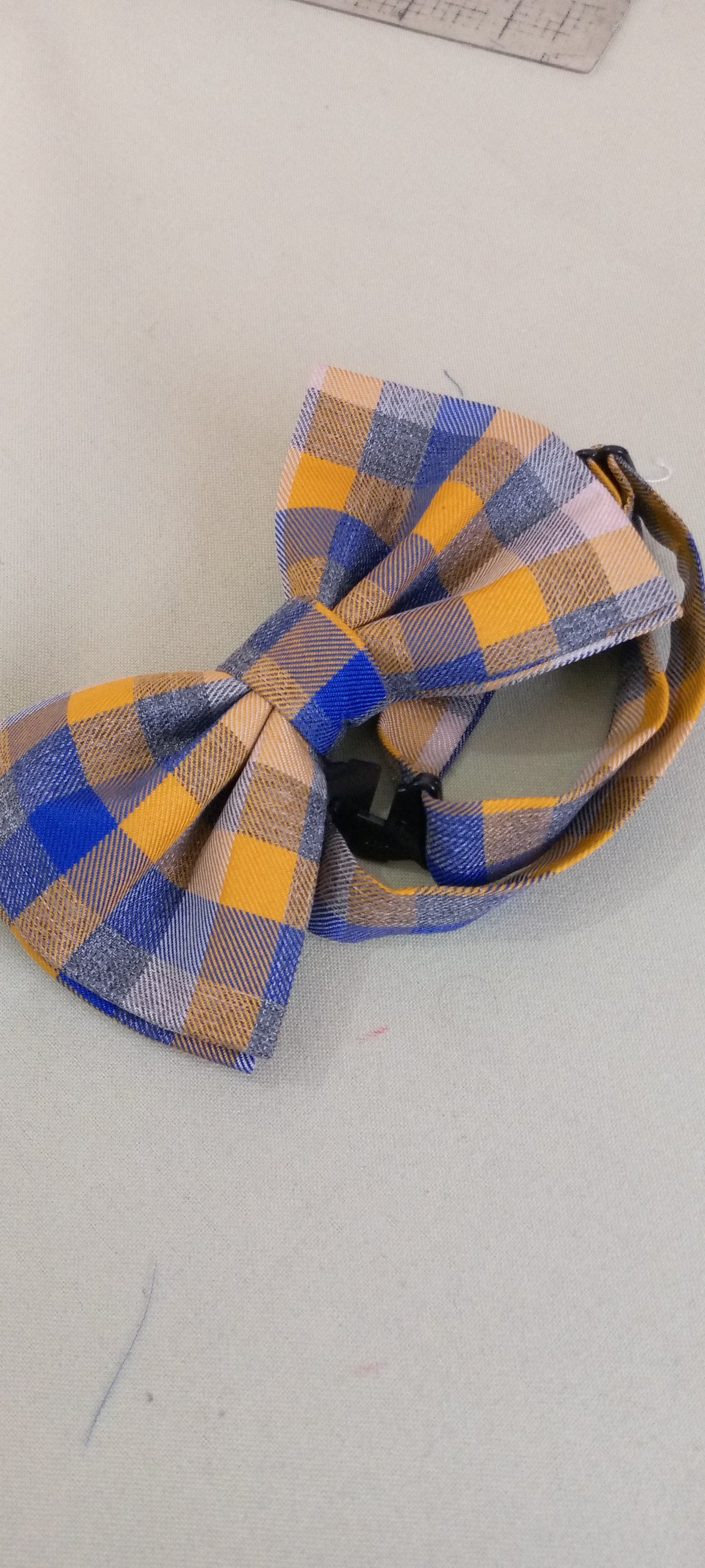 The Classic Bow Tie – A Statement in Simplicity