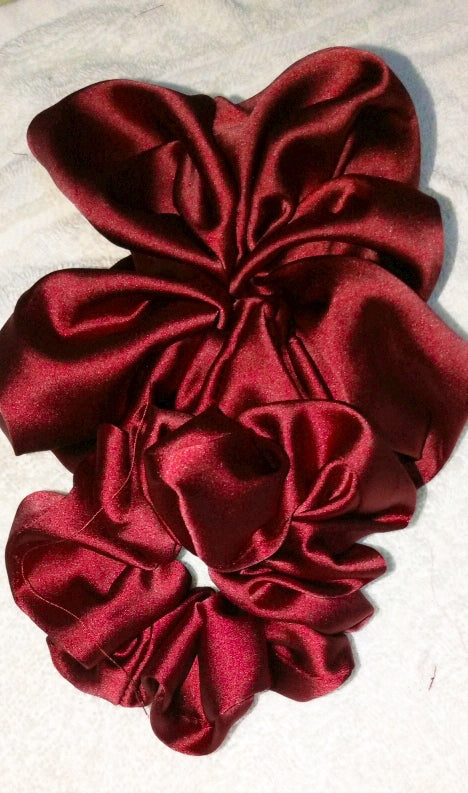 Silky Nights Bundle Satin Pillowcase for Hair and Skin with Hidden Zipper, Set of 2 and Satin Scrunchies