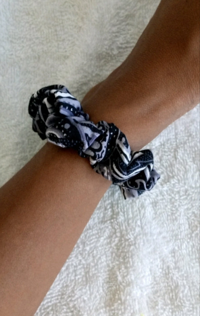 Stacy Mini Scrunchie