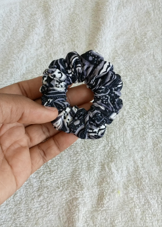 Stacy Mini Scrunchie
