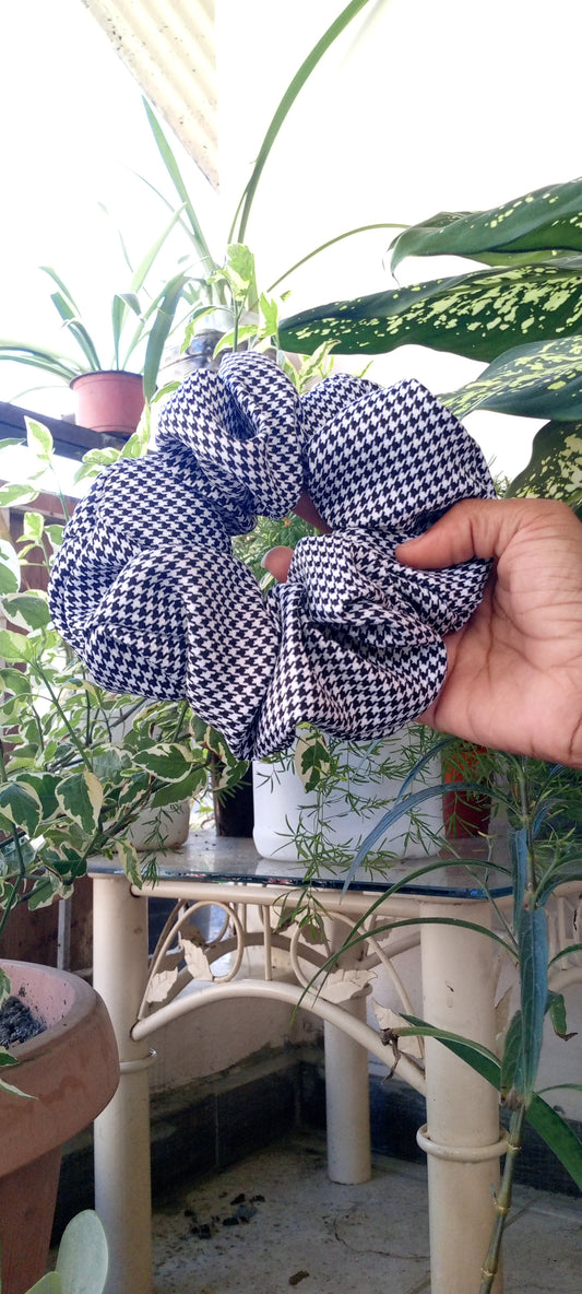 Black and White Scrunchie